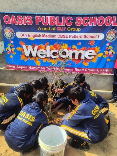 AS PER CBSE CIRCULAR, Oasis Public School recently organized an eco-friendly activity as part of the Eco Club, focusing on cleanliness, tree plantation, and hygiene awareness.